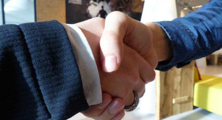 Handdruk solliciteren